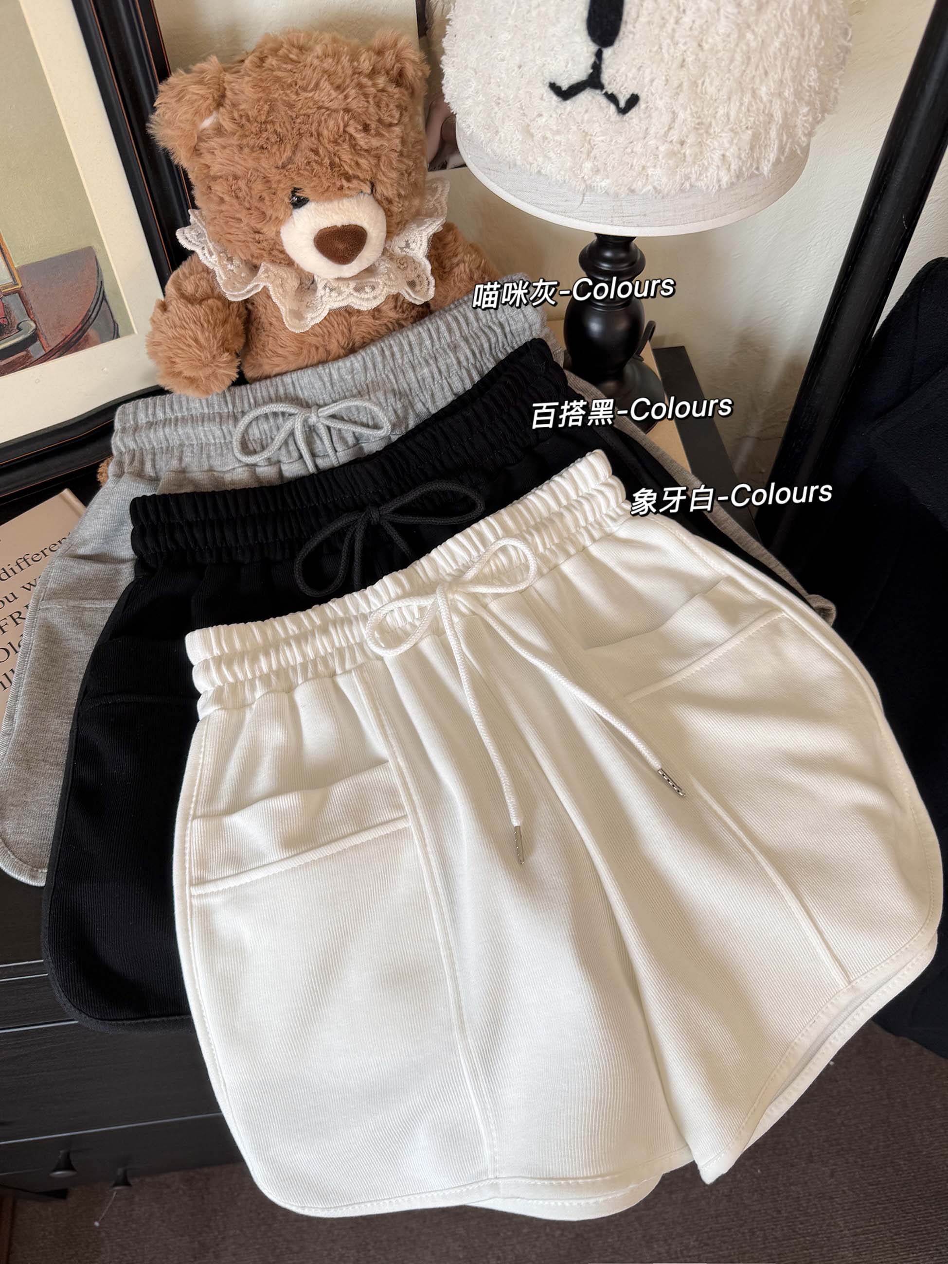 Real photo of casual sports shorts for women in summer white pants high waist pants small wide-leg pants A-line hot pants