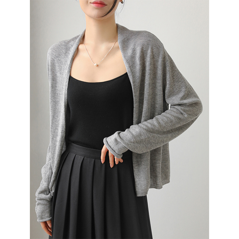 Design-free water-soluble wool thin knitted cardigan for women in spring and summer loose long-sleeved sunscreen shawl with gray