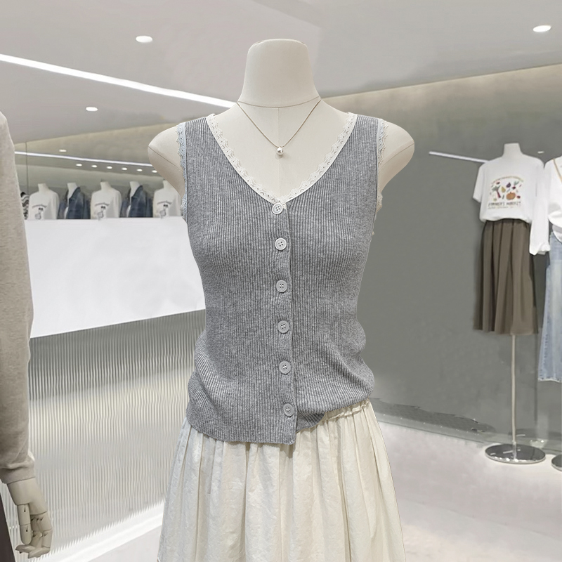 Large-size French V-neck lace yellow knitted cardigan vest for women in summer wear beautiful design top