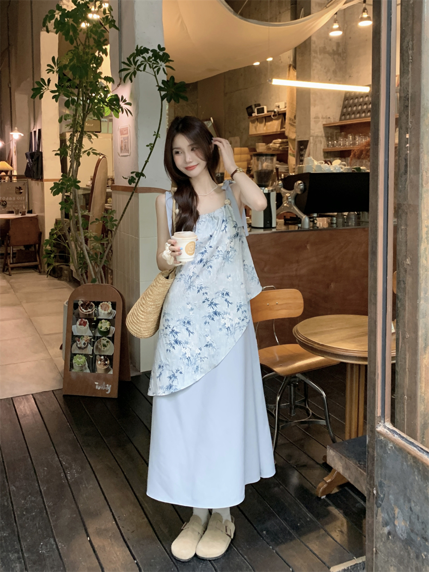 Real shot of tie-dye floral suspender skirt for women in summer gentle style irregular style fake two-piece slim A-line skirt