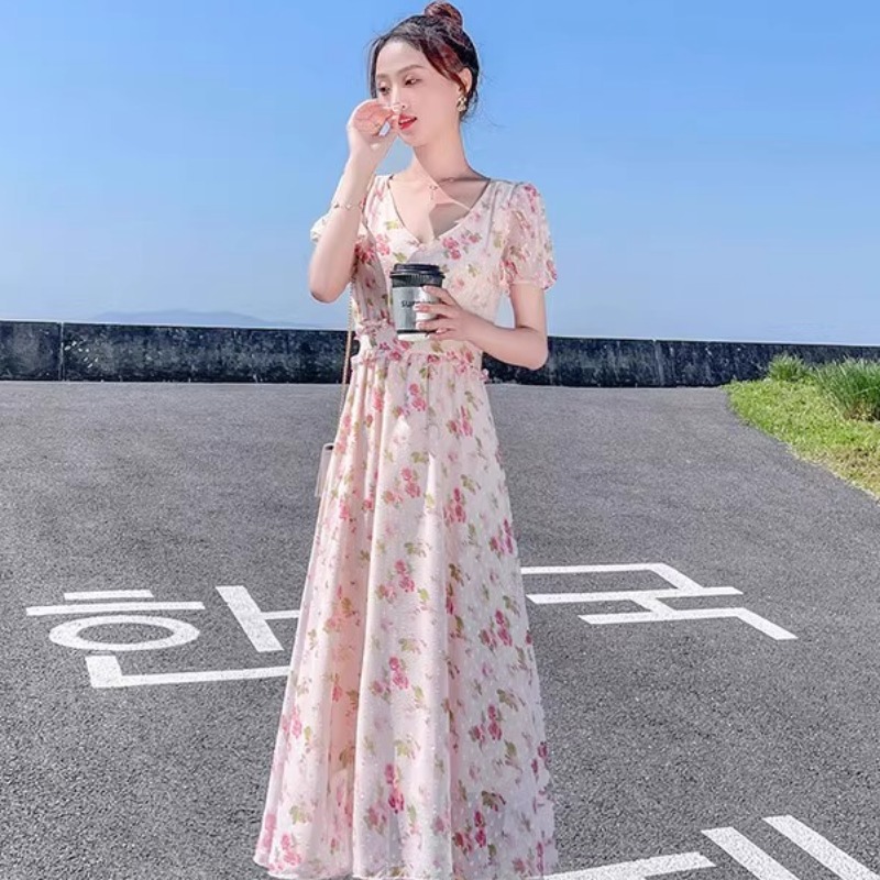 Original workmanship V-neck floral long-sleeved dress for women 2025 summer temperament age-reducing waist-hugging long skirt