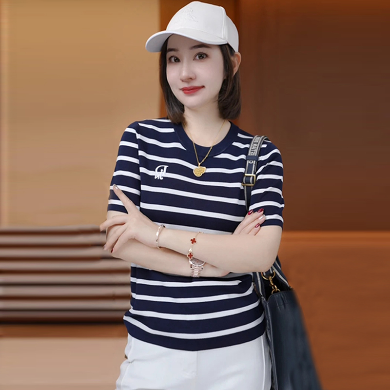 Fashionable contrasting striped short-sleeved sweater for women in 2025 summer new high-end fashion slim base top