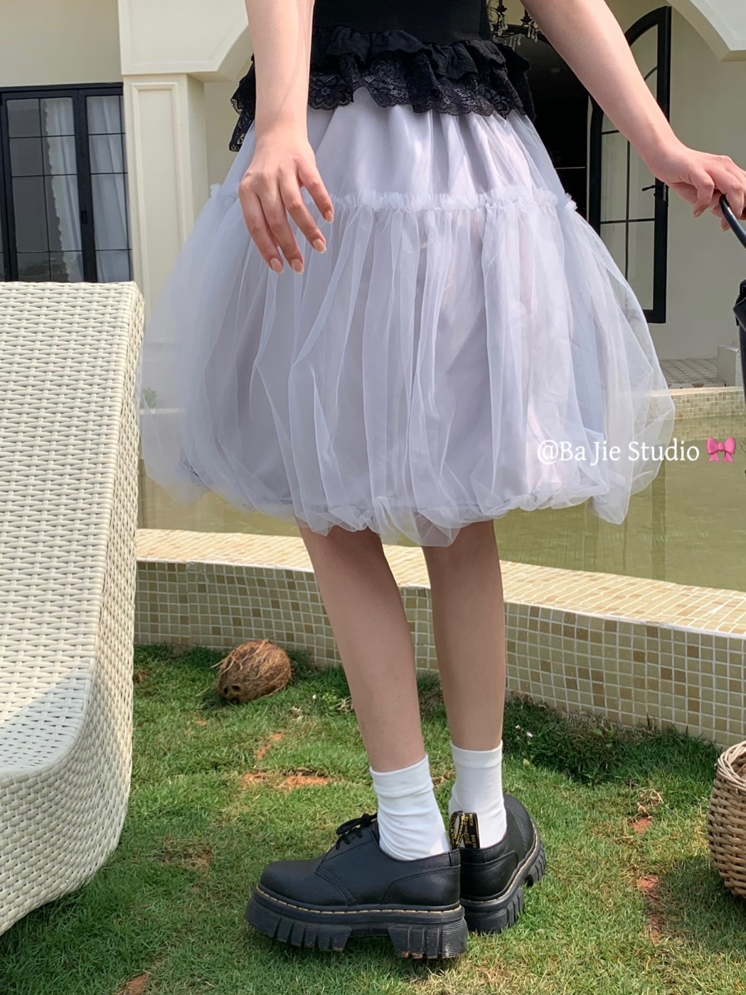 Real shot, new style, unique design, cloud yarn bud mid skirt + embroidered cat lace splicing top