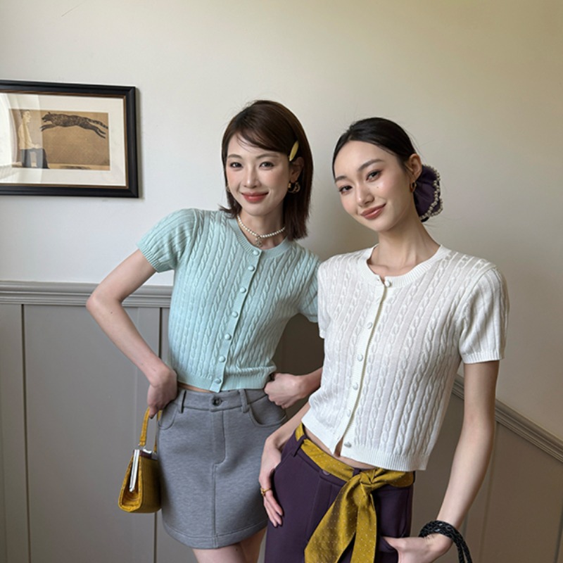 Lu Qingyi original cloud mint classic crimp sweater women's spring retro fake placket design short-sleeved top