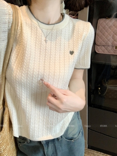 Embroidered small love knitted short-sleeved T-shirt for women 2025 summer new design contrast color round neck short top ins