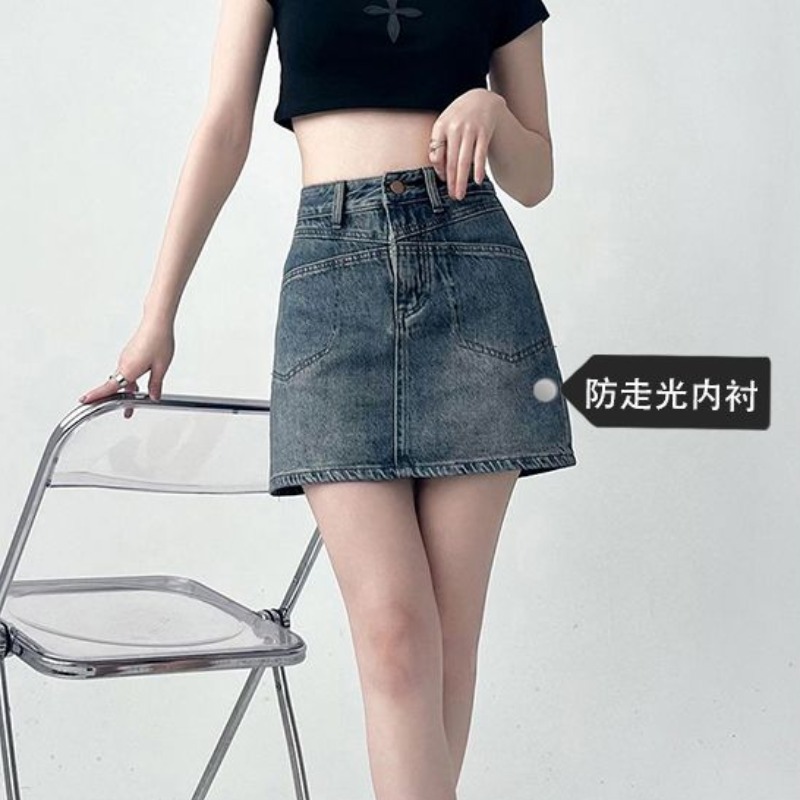 Pure and lustful casual hot girl denim short skirt for women, new spring and summer high-waisted A-line skirt retro hip denim skirt