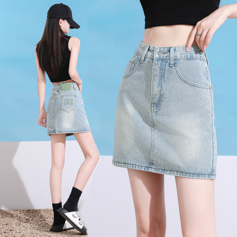 Embroidered denim short skirt for women in summer new anti-exposure versatile A-line strap lining to make them look slim hip-packing skirt hot girl