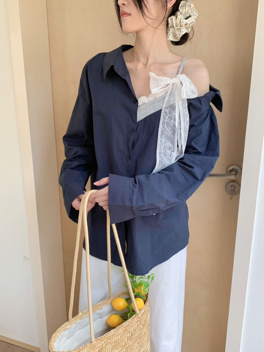 實拍性感露肩假兩件襯衫女設計感慵懶顯瘦蕾絲拼接不規則襯衣