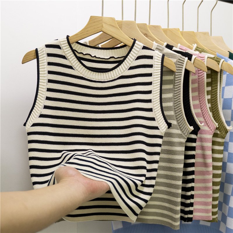 Striped suspender vest for women in summer wear round neck slim fit and slim inside short sleeveless ice silk knit top