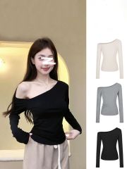 Pure and sexy hot girls look slim and off-shoulder long-sleeved T-shirt for women early autumn niche design versatile base shirt top