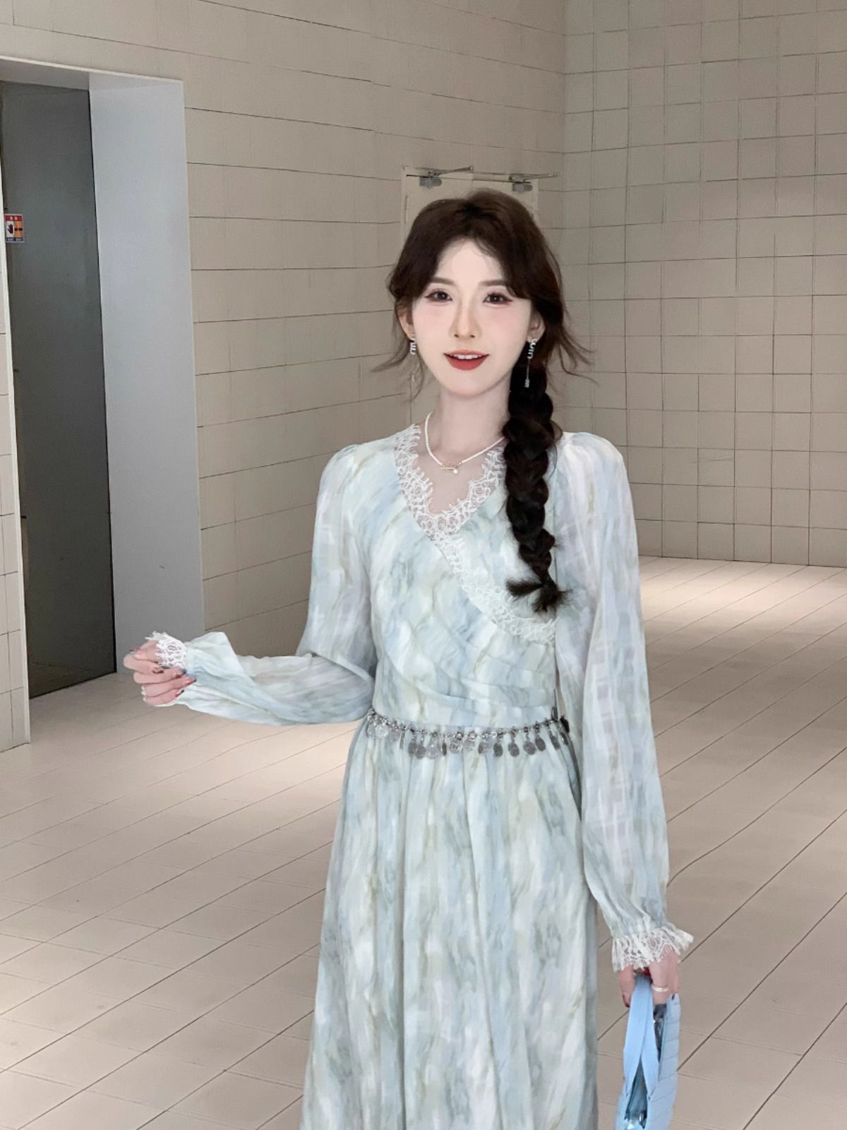 茶歇法式溫柔風連衣裙女2025年春季新款收腰顯瘦超仙氣質森系長裙