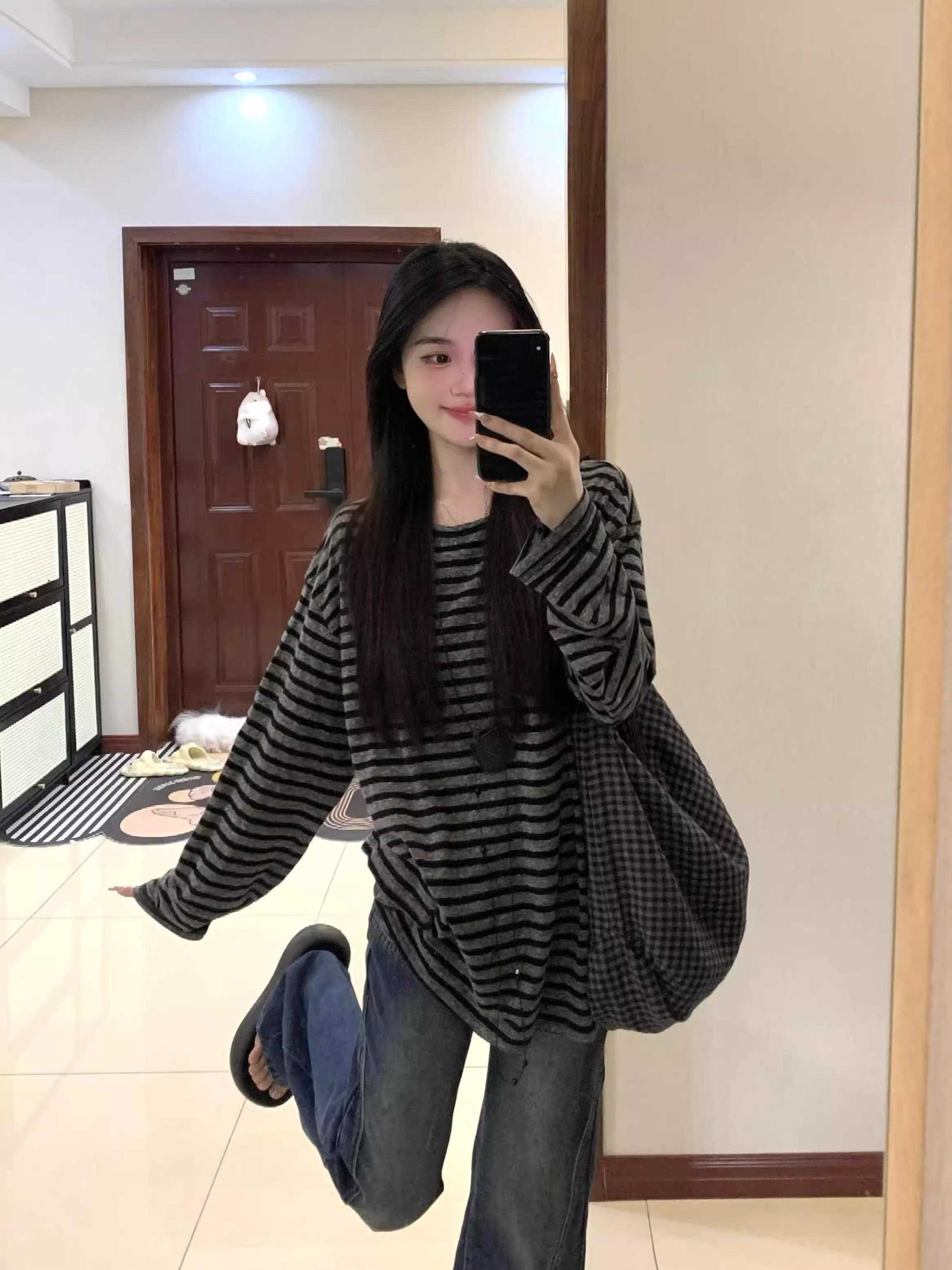Lazy style retro black and gray striped long-sleeved T-shirt for women in autumn new style oversize loose loose top
