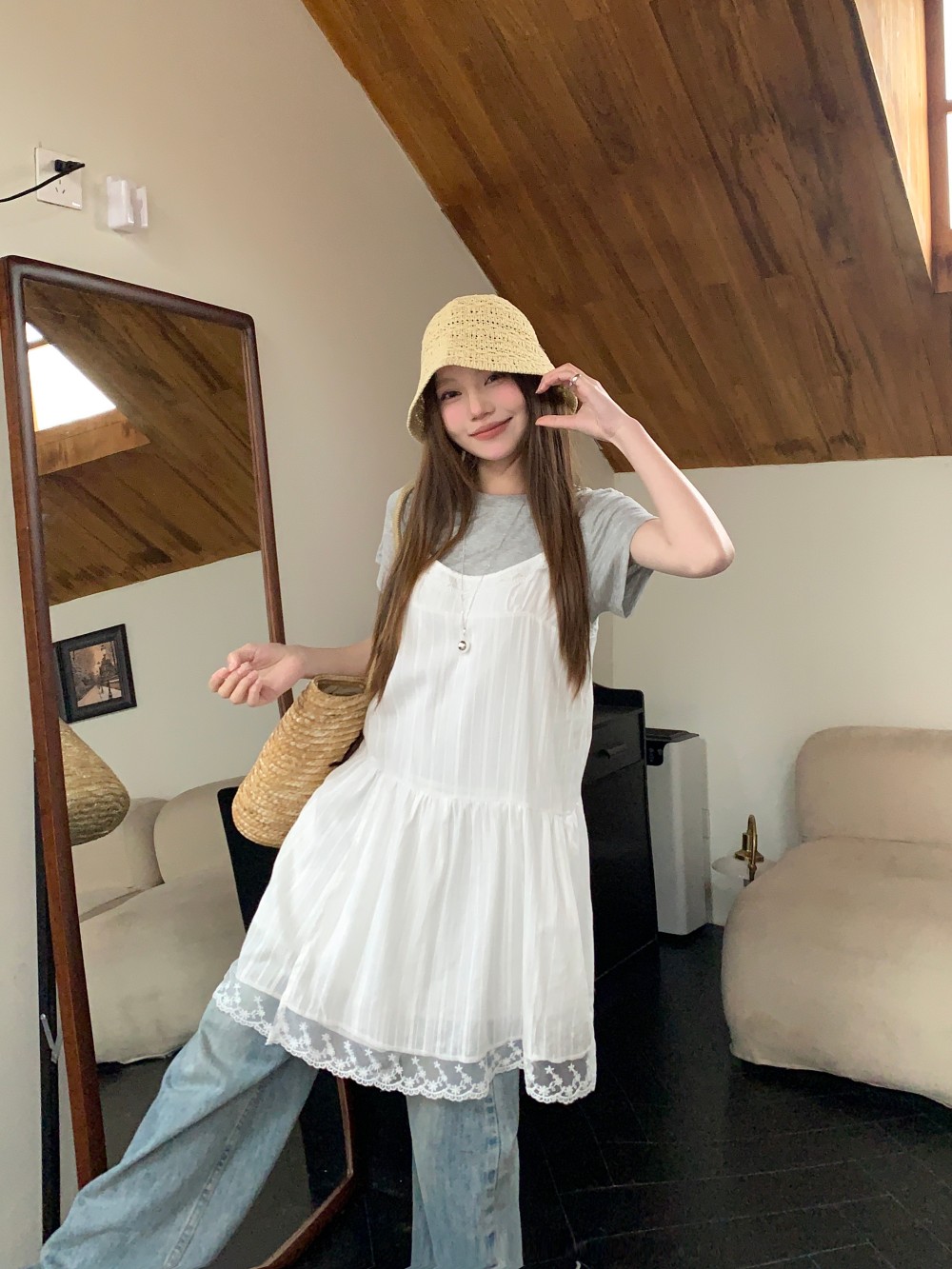 Real shot Sweet lace lace temperament round neck layered suspender skirt + solid color short sleeve versatile T two-piece set