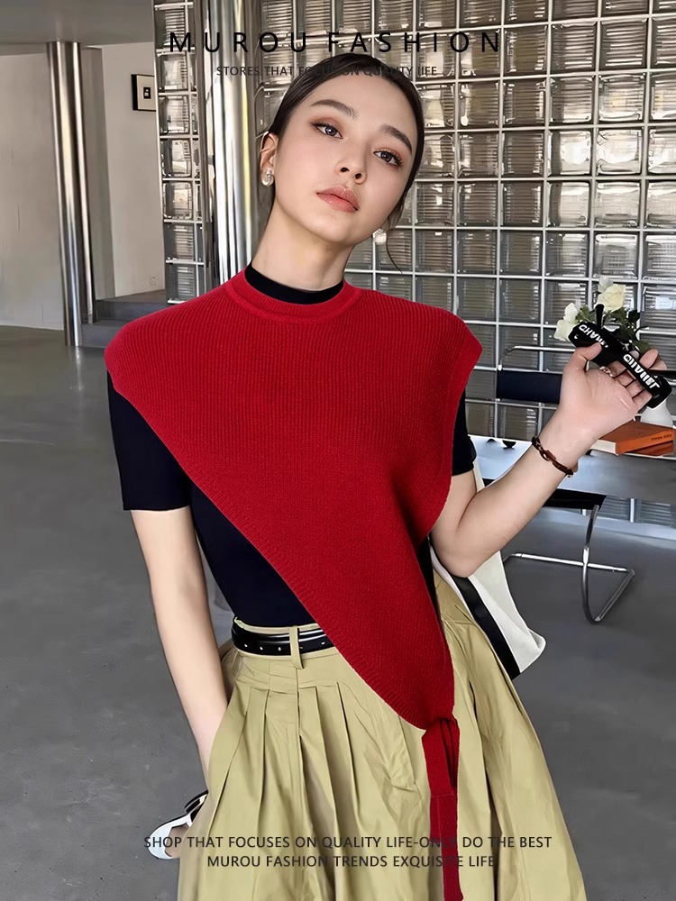 安可拉紅設計感開叉針織披肩女秋冬新款三角斜邊馬甲疊穿洋氣百搭