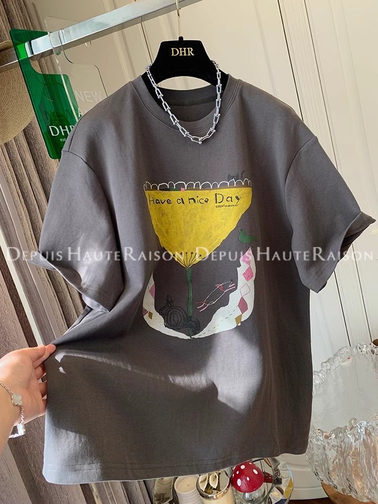 Super beautiful and fashionable age-reducing printing short-sleeved T-shirt base shirt loose large-size top for women 2025 spring and summer new style