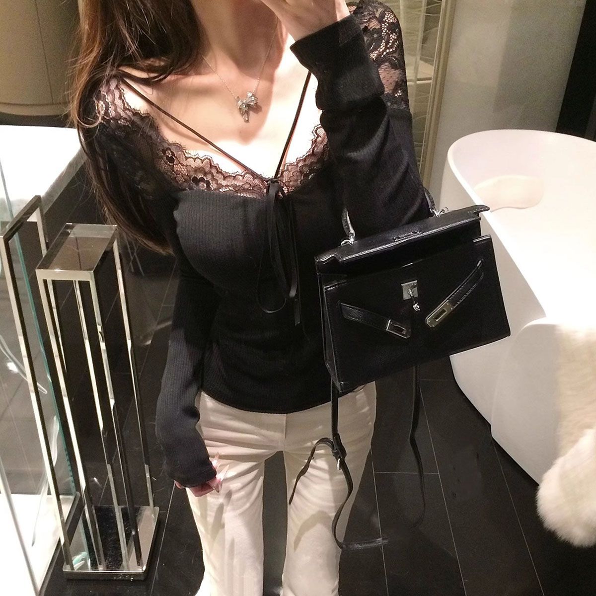Du Zongjia Nightingale and Rose*Original temperament and sexy lace splicing inner long sleeve temperament versatile top