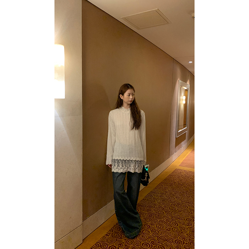 French retro simple style high-end T-shirt lace design slim inner long-sleeved versatile top