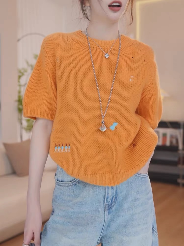 卡通刺繡圓領毛衣女2025新款高級感洋氣減齡春裝外穿套頭針織衫女