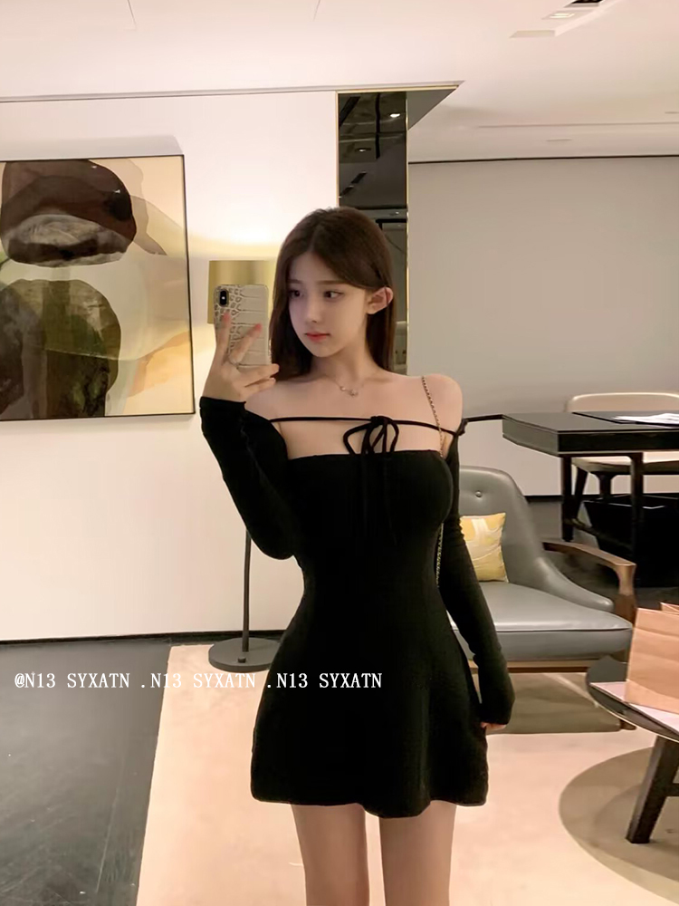 One-shoulder black hot girl long-sleeved knitted dress for women in summer slim waist short skirt design hip-covered skirt