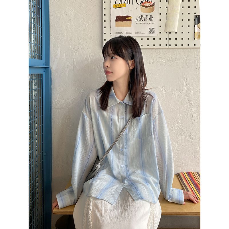 Original quality design lace spliced ​​hollow shirt for women in spring and summer niche contrasting color stripes loose sun protection
