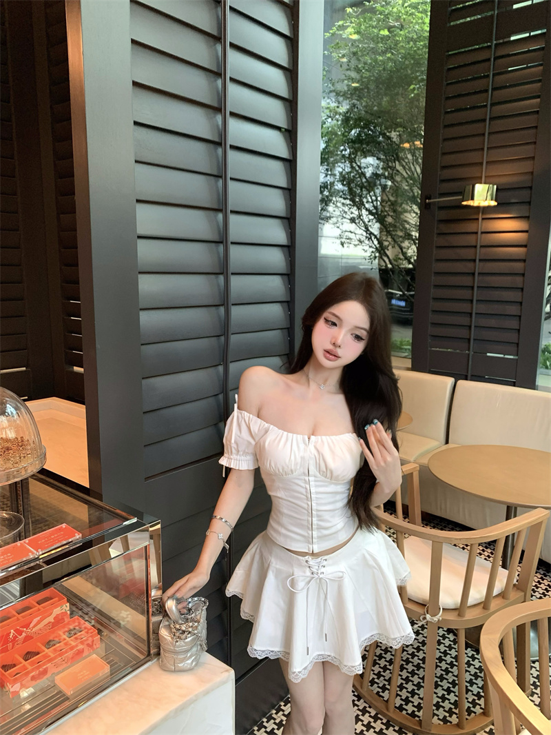 Real shot Pure off-shoulder top/lace A-line skirt and pants slimming suit