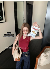 COOLLINE林子熙 miu工作企劃社 時髦氣質v領兩色百搭針織背心女夏