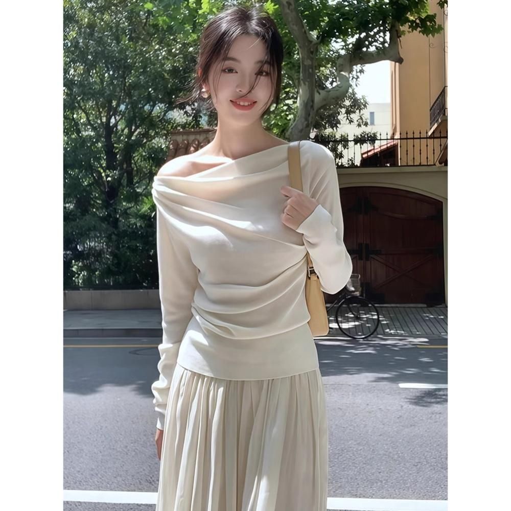 White swinging collar off-shoulder one-shoulder knitted long-sleeved T-shirt 2025 spring and autumn new women's clothing design pure and lustful top