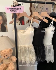 Cotton V-neck lace atmosphere suspender vest for women with chest pads and asshole, spliced ​​mesh sleeveless top