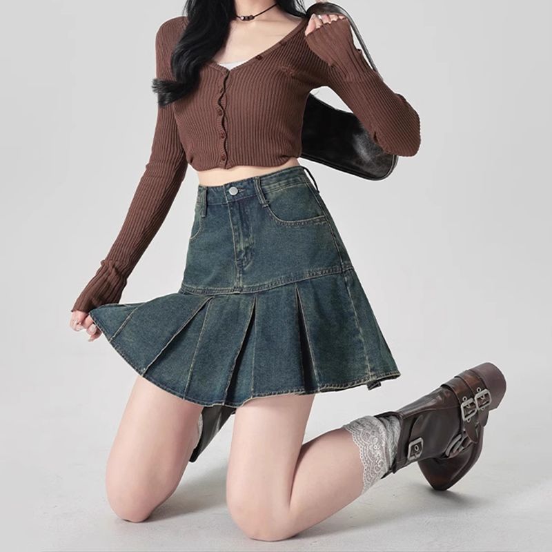 American retro washing denim skirt for women in summer new pleated design high waist cover hips to make them look slim A-line short skirt