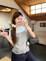 Real shot, design-sensing hem press-pleated suspender vest for women + solid color round neck short T-shirt two-piece set