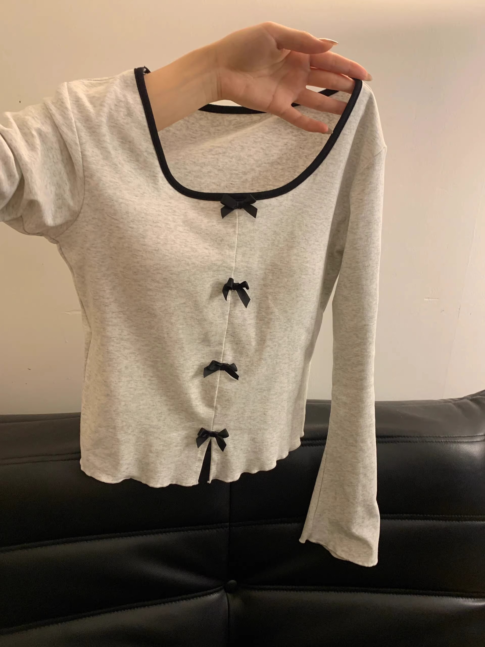 40 210g 92 cotton 8 ammonia~~ Butterfly long-sleeved T-shirt for women Korean square collar slim short inner chic top