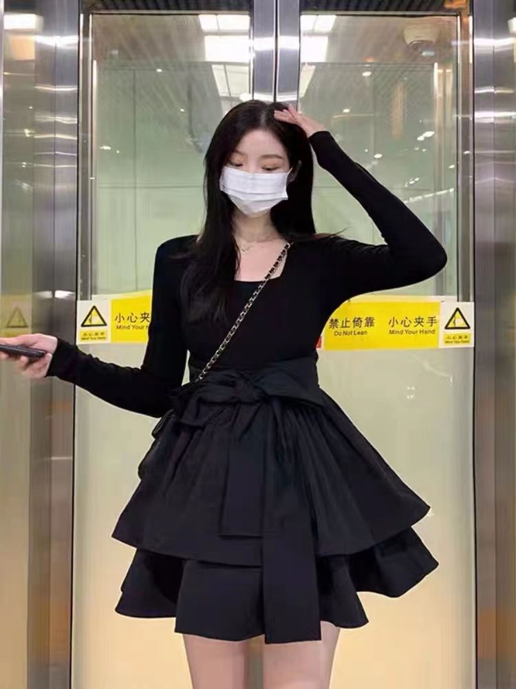 Removable Hepburn style French waist-hugging knitted dress for women 2025 spring new puffy skirt