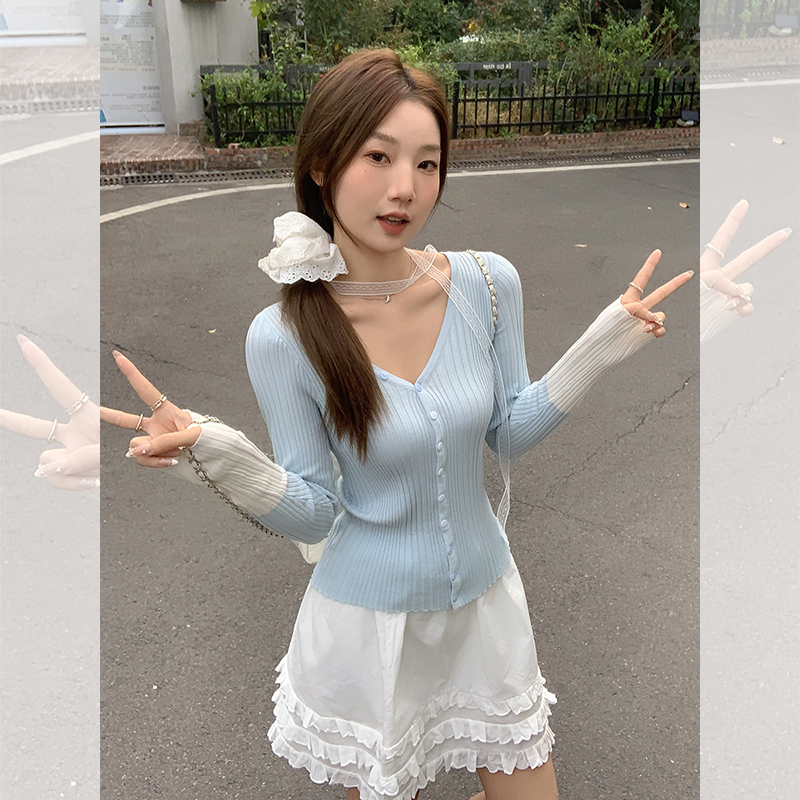 Real-life contrasting long-sleeved sweater V-neck women's slim-fit design niche inner bottoming shirt knitted jacket