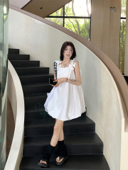 實拍 元氣少女韓chic簡約立體花吊帶連衣裙花苞裙