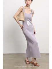 鷺青一花序針織連衣裙女夏季重工刺繡設計感修身長款吊帶裙