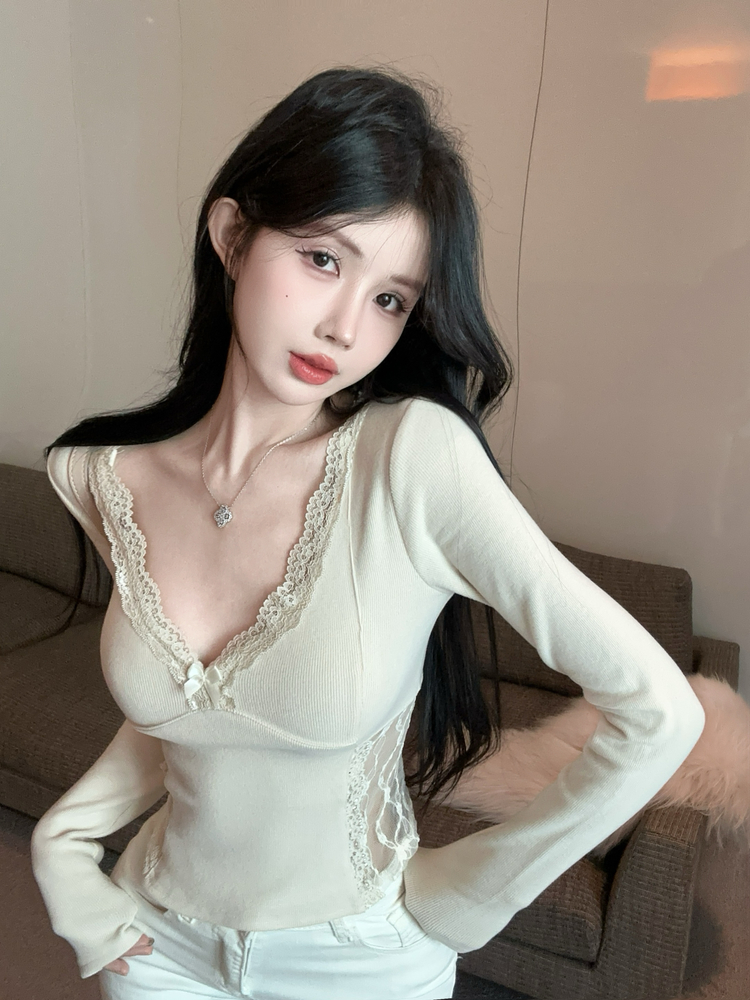 實拍性感復古蕾絲鏤空V領長袖T恤女辣妹修身顯瘦內搭打底上衣