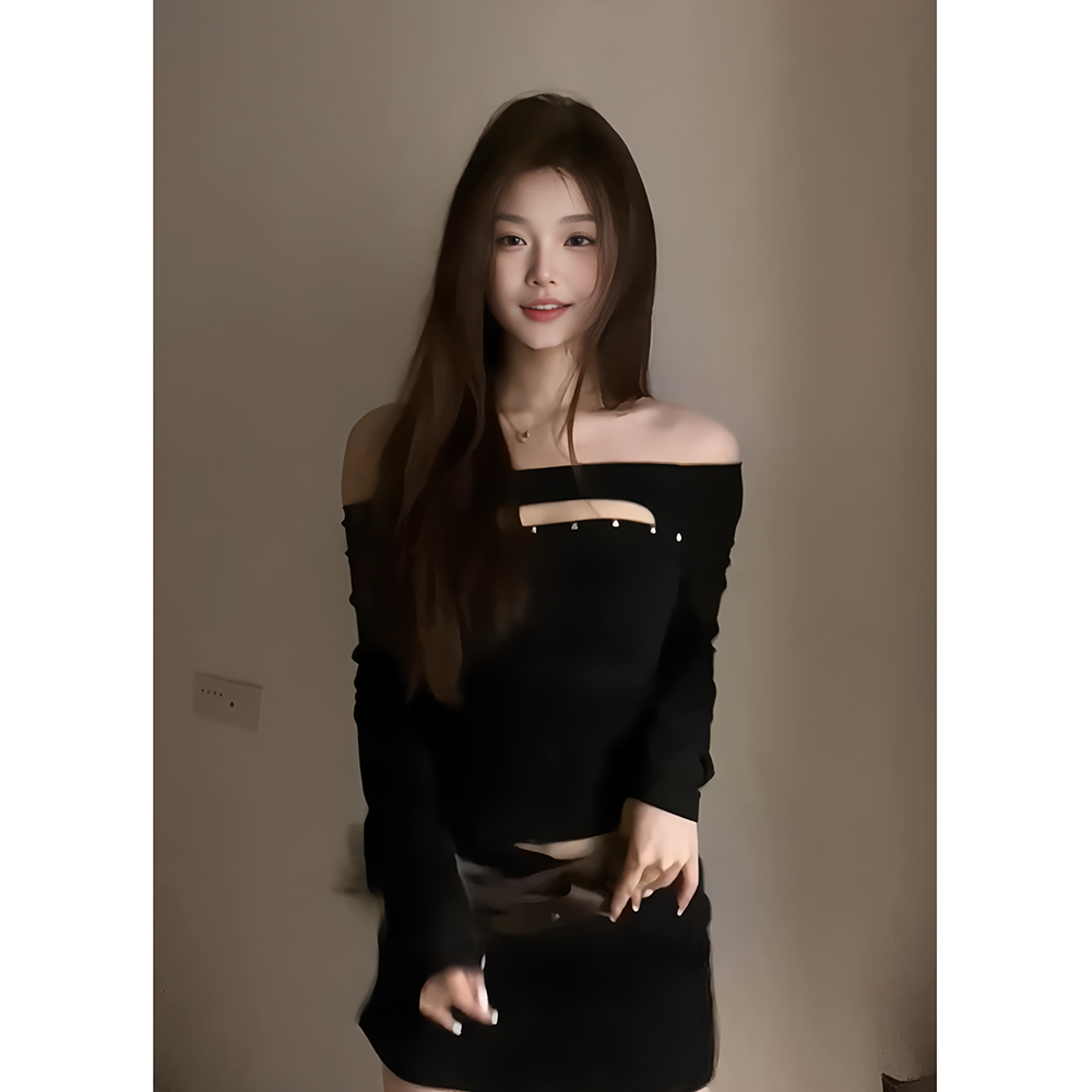 Hollow one-shoulder long-sleeved T-shirt for women in spring pure shoulders and sexy white tight short top for hot girls