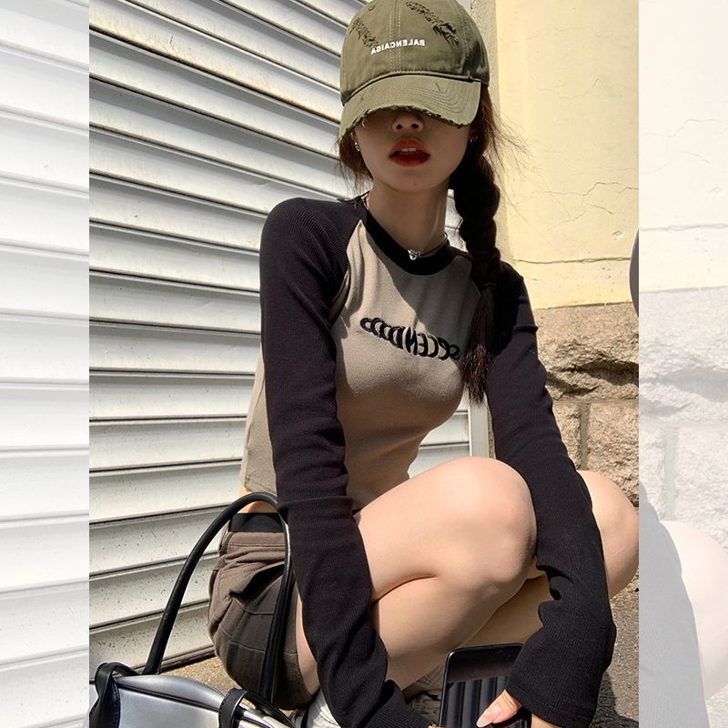 Korean spring new American retro hot girl contrasting color front shoulder long sleeve pure cotton T-shirt slim and short top