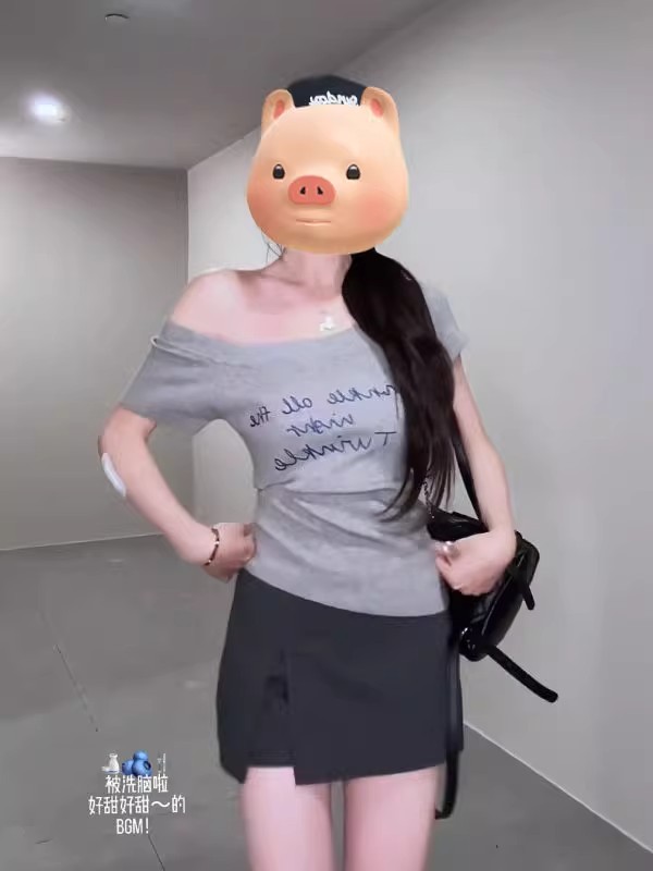 美式辣妹不規則斜肩灰色冰絲針織短袖T恤女夏季修身顯瘦露肩上衣