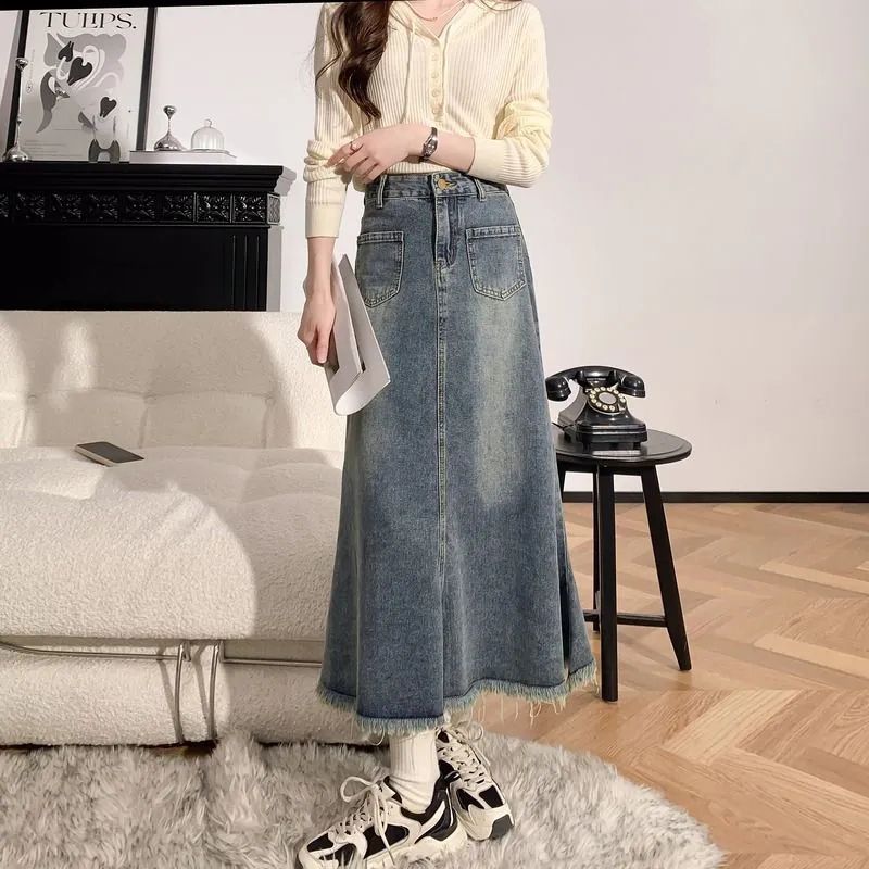 Retro denim a-line skirt for women in spring and summer new rosted high waist slimming hip medium long fish tail half-body denim skirt