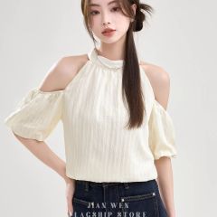 2025夏季新款法式掛脖露肩短袖襯衫女寬鬆設計感泡泡袖杏色襯衣潮