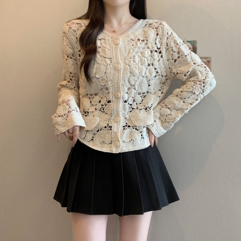 Real shot 2025 large-size women's clothing for spring and summer new style fat MM small fragrance style heavy industry embroidered lace hollow versatile shirt