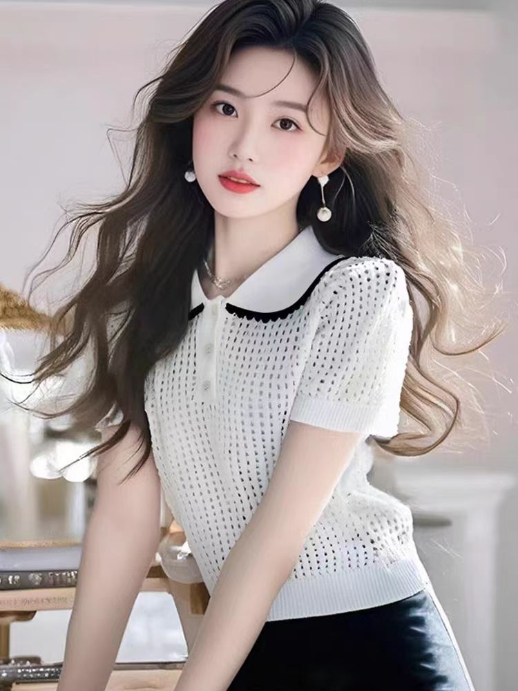 Unique color-blocking polo neck short-sleeved sweater for women in spring and summer design niche sweet hot girl hollow top