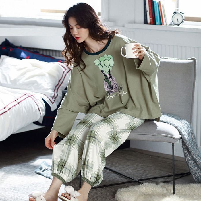 Pajamas for women in spring and autumn long sleeves thin milk silk cute cartoon two-piece set casual home clothes