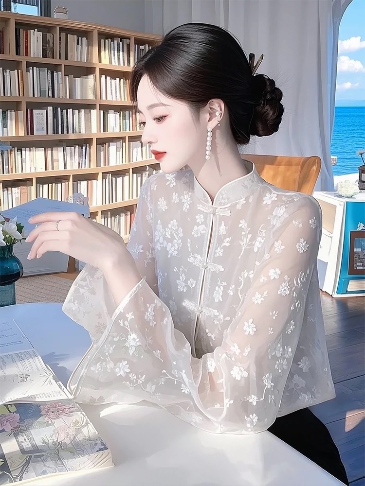 New Chinese style white floral chiffon shirt for women 2025 early spring new retro buckle modified Tang suit shirt