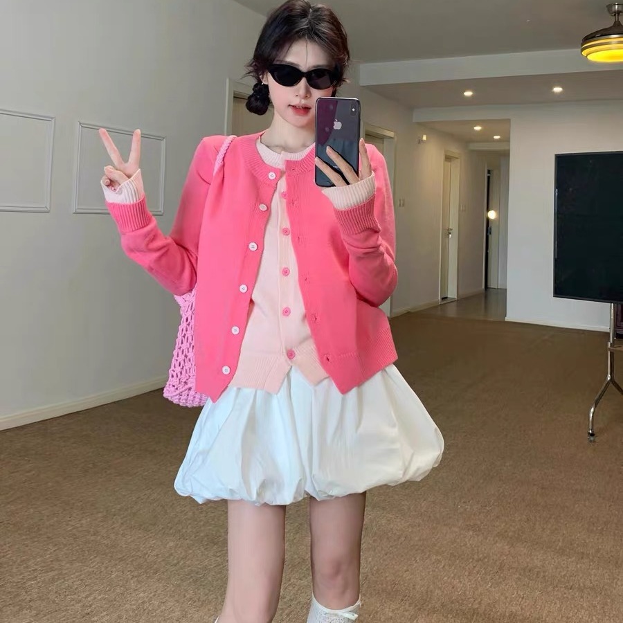 2025 Spring Korean gentle style splicing fake two-piece knitted cardigan top for women