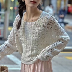 Apricot-colored hollow sweater for women in spring Korean style, super beautiful, gentle and unique top