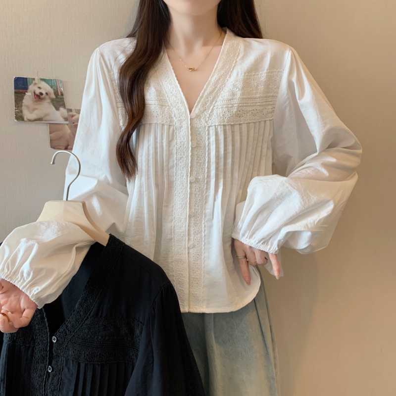 Real shot-2025 spring new large-size fat MM Korean style slim and heavy lace lace design V-neck shirt