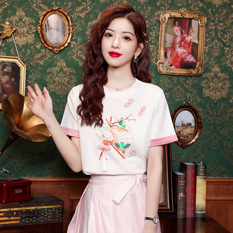 Guofeng Heavy Industry Embroidery Plate Button Round Neck Short Sleeve T-shirt Women's Summer 2025 New Design Niche Chic Top
