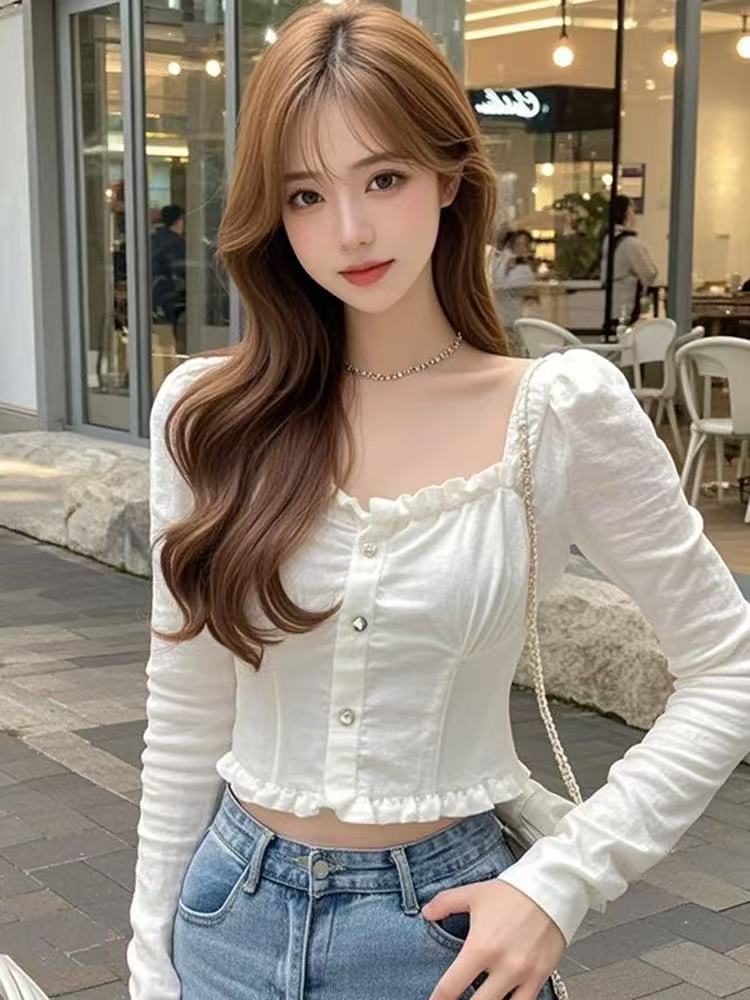 French white wood earrings square collar long-sleeved base shirt for women with niche design slim and slim short top